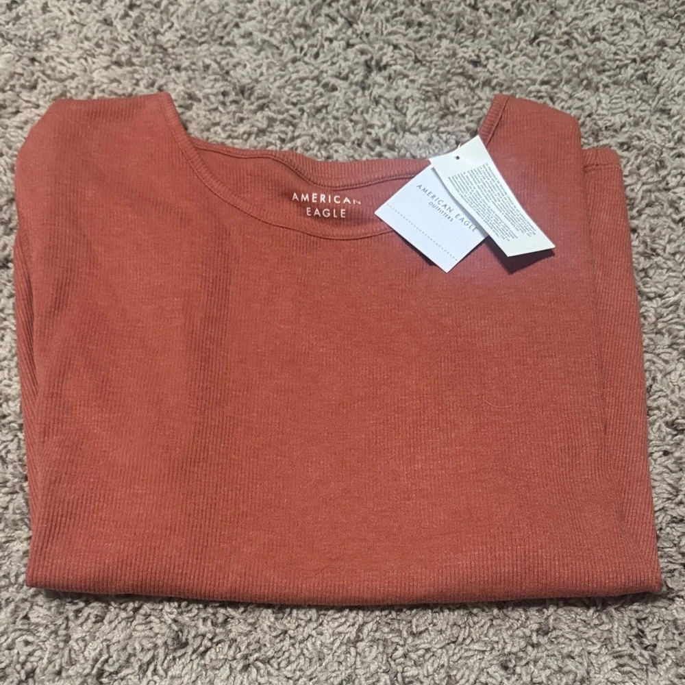 American Eagle Rust Shirt - Picture 1 of 3